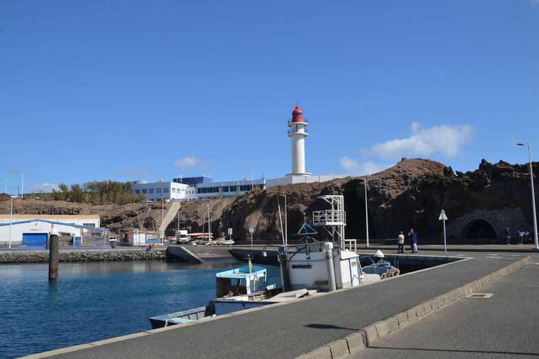 Instalaciones del muelle de Taliarte/TA.